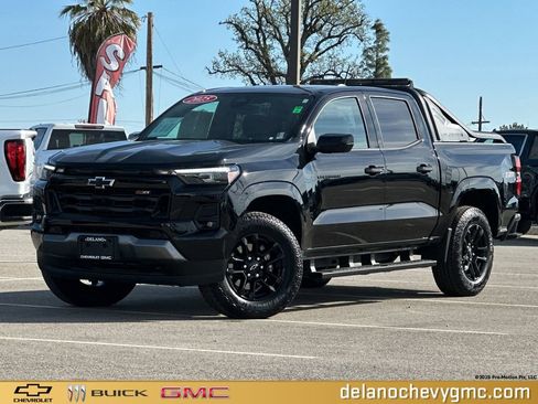 Used 2025 Chevrolet Colorado Z71 w/ Midnight Edition image 1