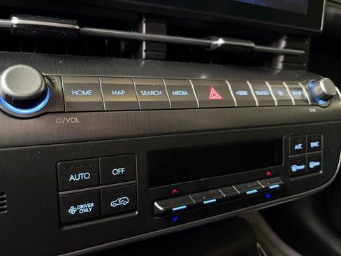 Used 2024 Hyundai Kona SEL image 33