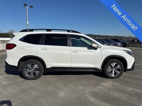 Used 2025 Subaru Ascent Premium image 7