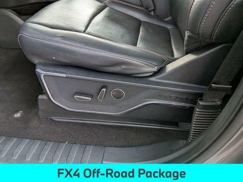 Used 2021 Ford F150 Lariat w/ Max Trailer Tow Package image 14