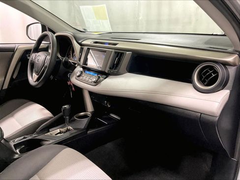 Used 2014 Toyota RAV4 XLE image 14