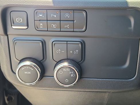 New 2026 Chevrolet Suburban LS RWD image 20
