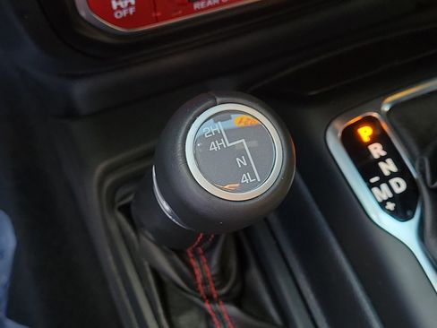 Used 2021 Jeep Wrangler Unlimited Rubicon w/ Xtreme Recon 35" Tire Package image 28