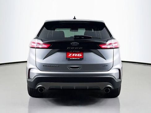 Used 2022 Ford Edge Titanium image 4