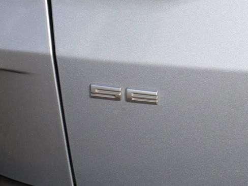 Used 2022 Ford Escape SE w/ SE Sport Appearance Package image 45