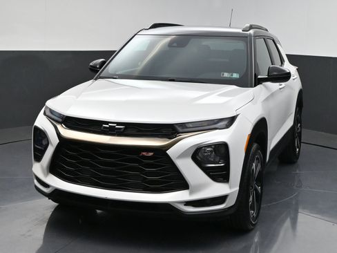 Used 2023 Chevrolet TrailBlazer RS AWD/4WD image 3