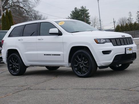 Used 2022 Jeep Grand Cherokee Laredo X image 8