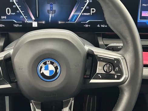 Used 2024 BMW i5 eDrive40i w/ M Sport Package image 14