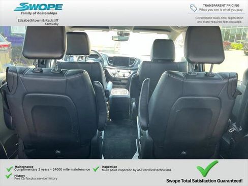 Certified 2024 Chrysler Pacifica Limited FWD image 11
