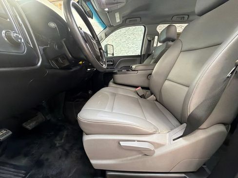 Used 2018 GMC Sierra 3500 4x4 Crew Cab w/ Sierra Convenience Package image 22