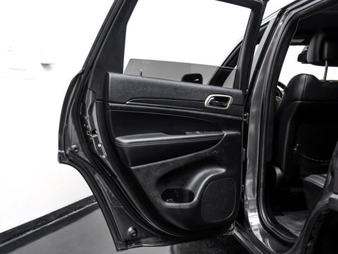 Used 2015 Jeep Grand Cherokee Limited image 42