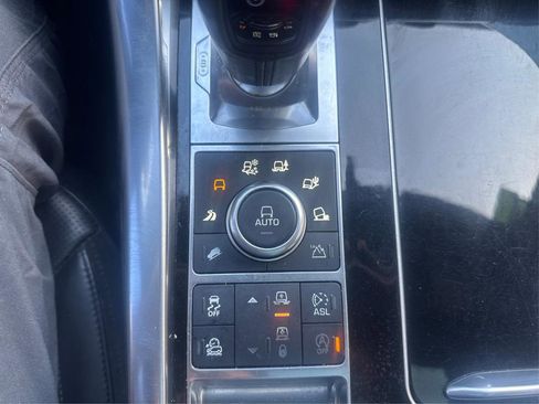 Used 2016 Land Rover Range Rover Sport Supercharged image 24