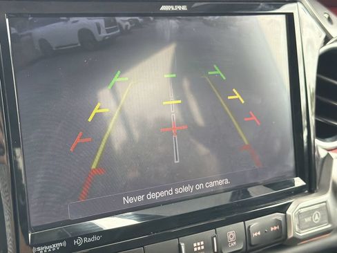 Used 2019 Jeep Wrangler Unlimited Rubicon w/ Safety Group AWD/4WD image 17