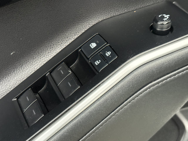 Used 2021 Toyota Highlander XSE FWD image 20