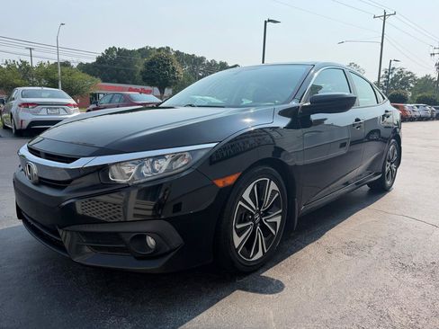 Used 2017 Honda Civic EX-T image 4
