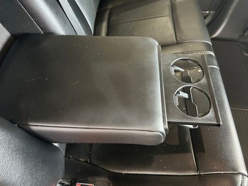 Used 2020 Ford F150 Lariat w/ Equipment Group 502A Luxury AWD/4WD image 32