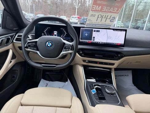 Used 2025 BMW i4 xDrive40i w/ Premium Package image 12