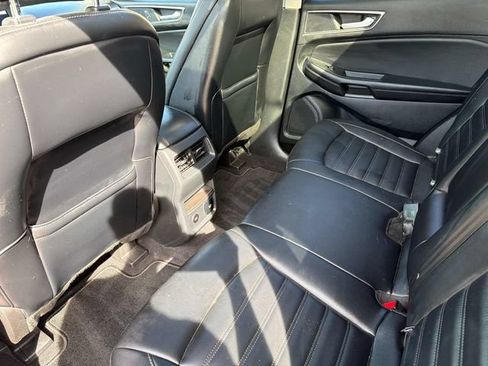 Used 2022 Ford Edge SEL w/ Convenience Package AWD/4WD image 16