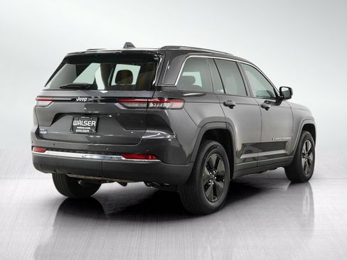 Used 2023 Jeep Grand Cherokee 4WD 4xe image 5