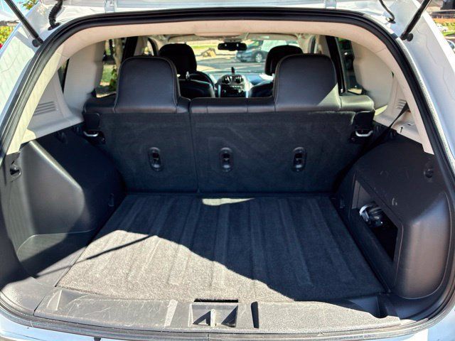Used 2017 Jeep Compass Latitude AWD/4WD image 12