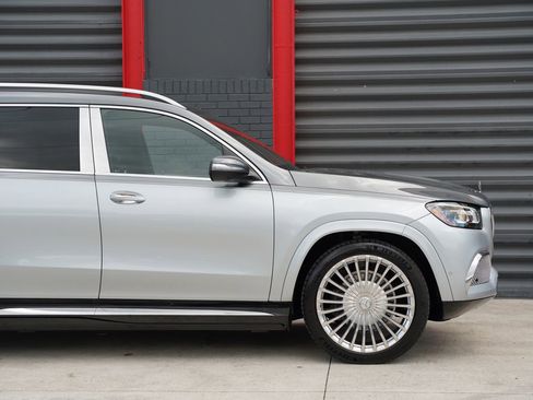 Used 2023 Mercedes-Benz Maybach GLS 600 4MATIC image 3