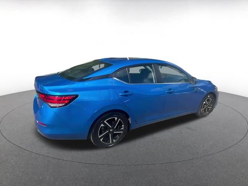 Used 2025 Nissan Sentra SV FWD image 12