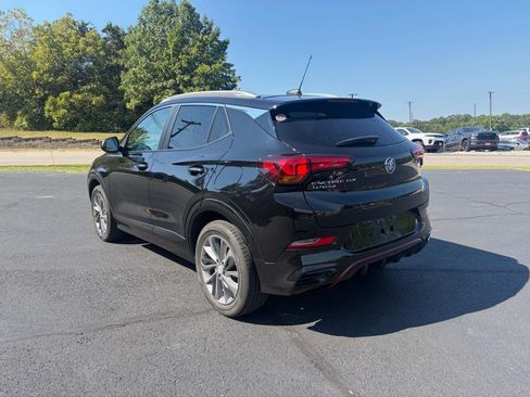 Used 2023 Buick Encore GX Select w/ Sport Touring Package FWD image 3