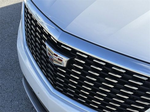 Used 2021 Cadillac XT5 Premium Luxury image 7