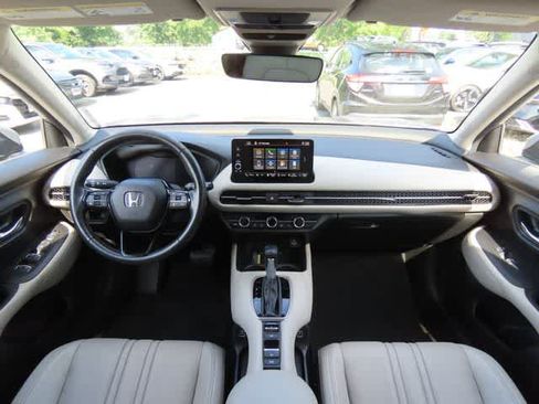 Used 2023 Honda HR-V EX-L image 16