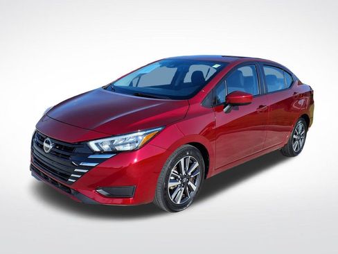 Used 2025 Nissan Versa SV FWD image 3