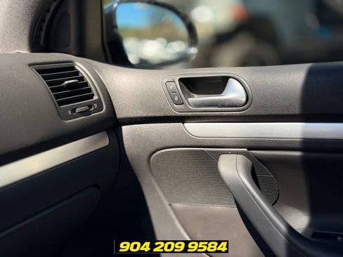 Used 2007 Volkswagen GTI 2-Door FWD image 14
