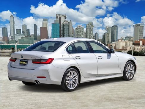Used 2024 BMW 330e RWD image 4
