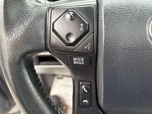 Used 2019 Toyota Sequoia SR5 image 29