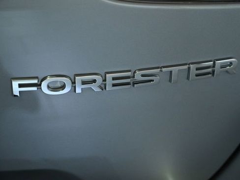 Used 2023 Subaru Forester Limited image 11