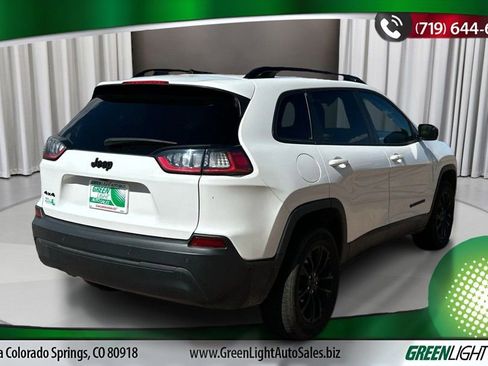 Used 2023 Jeep Cherokee Altitude Lux image 5
