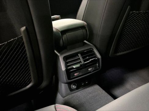 Certified 2025 Audi Q3 2.0T Premium Plus w/ Premium Plus Package image 35