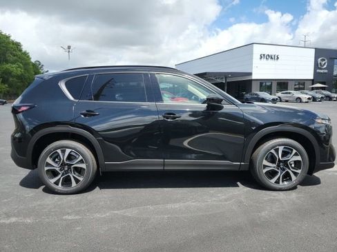 New 2026 MAZDA CX-5 Preferred image 2