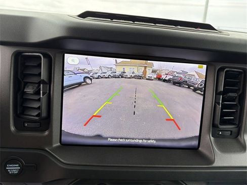 New 2025 Ford Bronco Badlands image 24