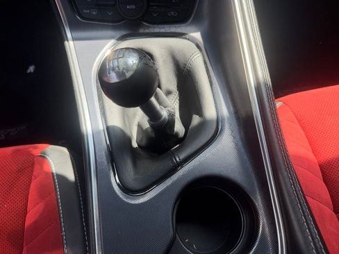 Used 2015 Dodge Challenger SRT w/ Technology Group image 25