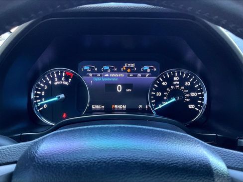 Used 2020 Ford Expedition XLT w/ Equipment Group 202A RWD image 12