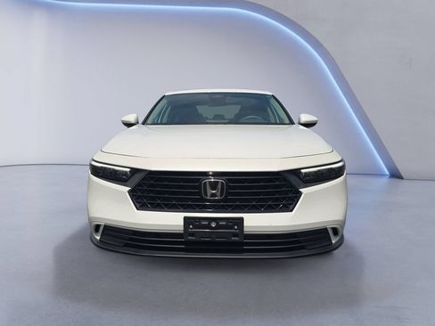 Used 2023 Honda Accord EX image 9