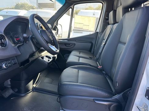 New 2025 Mercedes-Benz Sprinter 2500 image 16