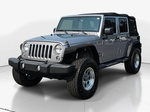 Used 2018 Jeep Wrangler Unlimited Sport S AWD/4WD image 11