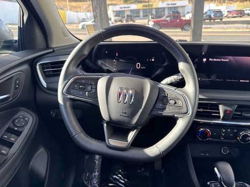 Used 2025 Buick Encore GX Sport Touring image 31