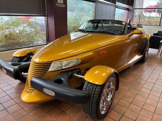 Used 2002 Chrysler Prowler RWD image 10