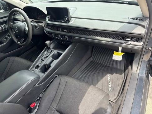 Used 2023 Honda Accord EX image 17