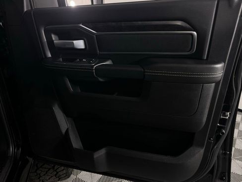 Used 2024 RAM 2500 Big Horn w/ Bed Utility Group image 33