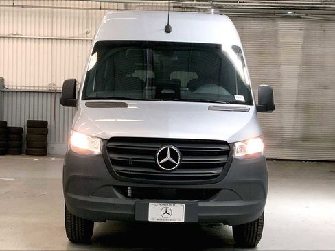 New 2025 Mercedes-Benz Sprinter 2500 image 3