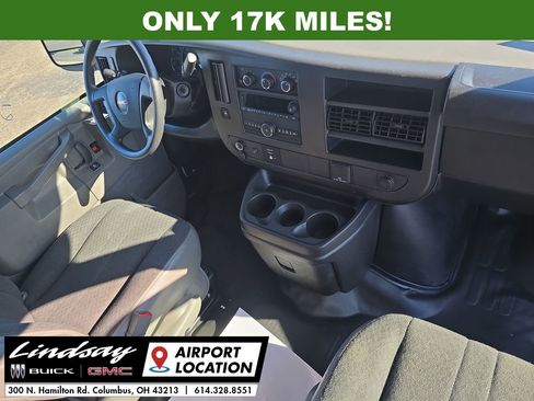 Used 2024 GMC Savana 2500 w/ Driver Convenience Package image 24