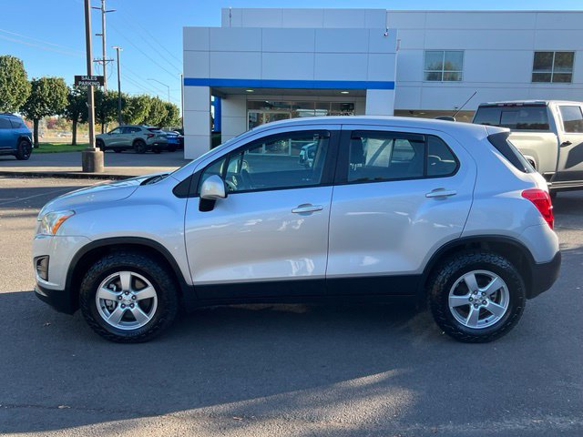 Used 2016 Chevrolet Trax LS AWD/4WD image 4